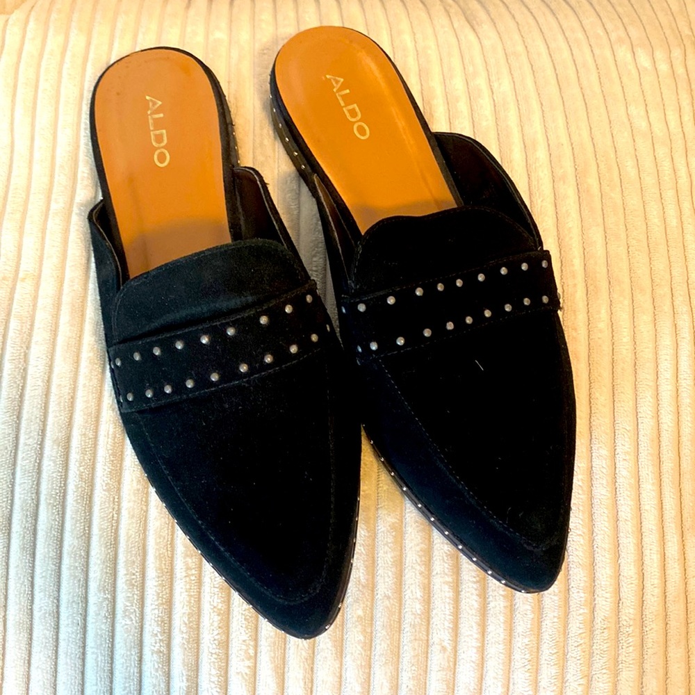 Black Aldo slide on mules.